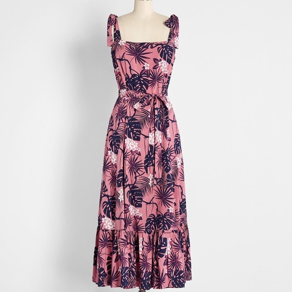 ModCloth X Collectif NWT Tropi-Cool‎ Locale Pink and Navy Palm Leaf Belted Dress